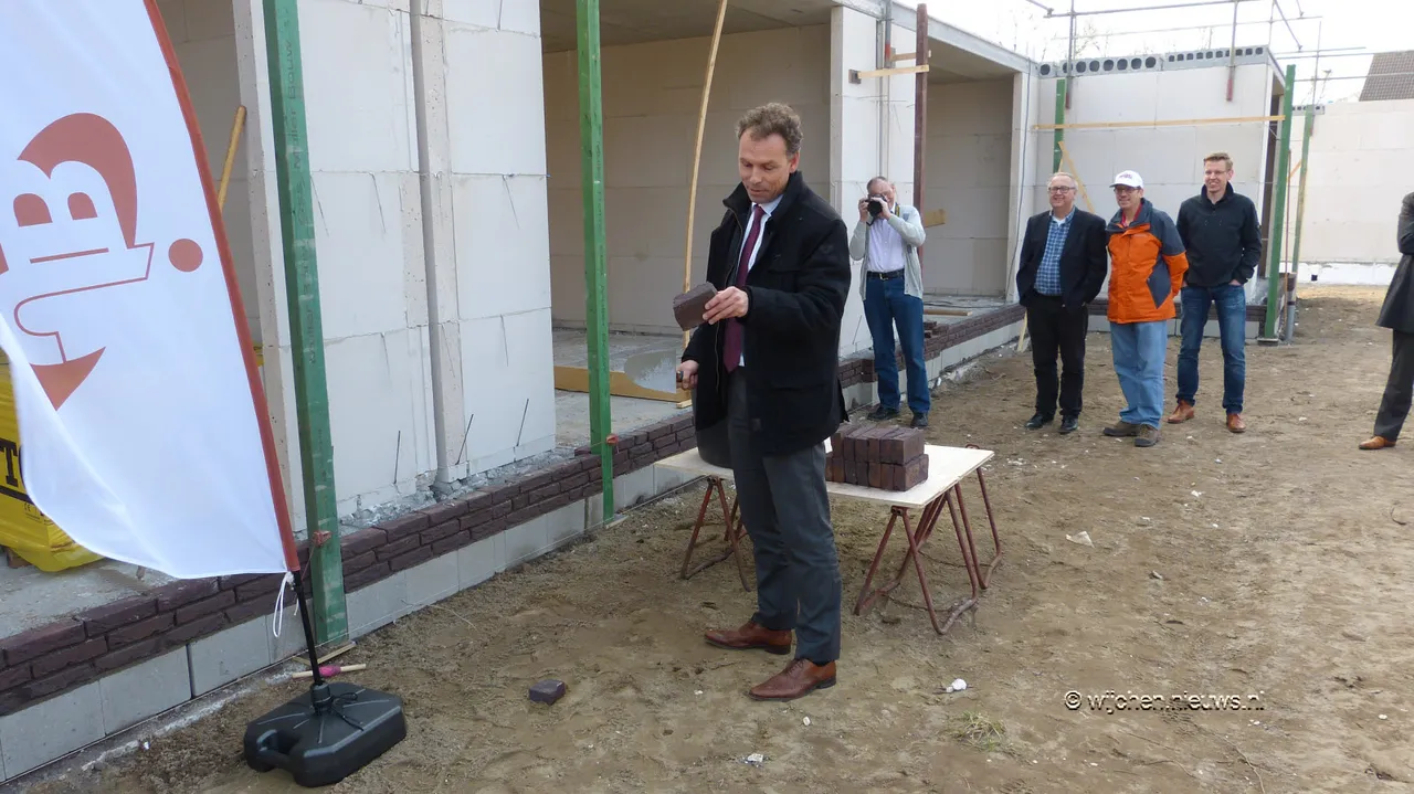 eerste steen poort van saltshof 06