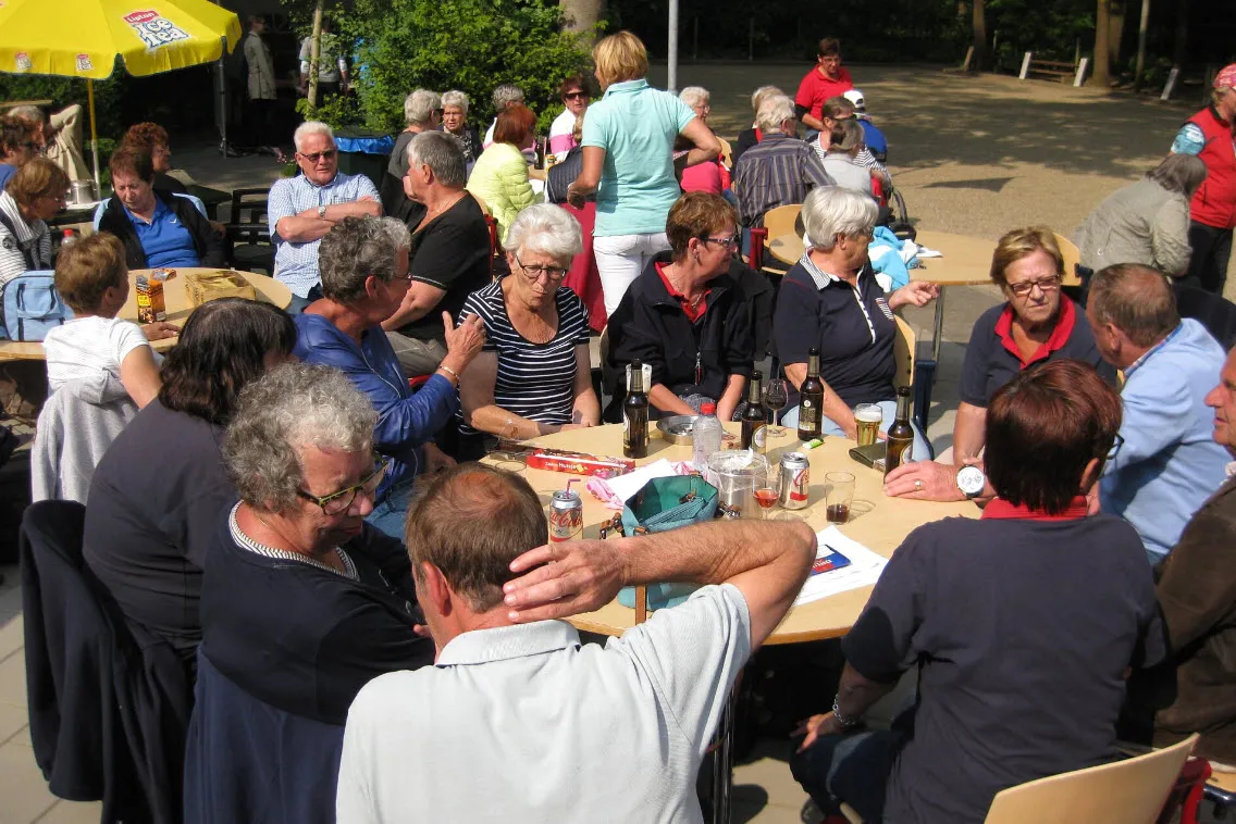 ladies jeu de boules 15