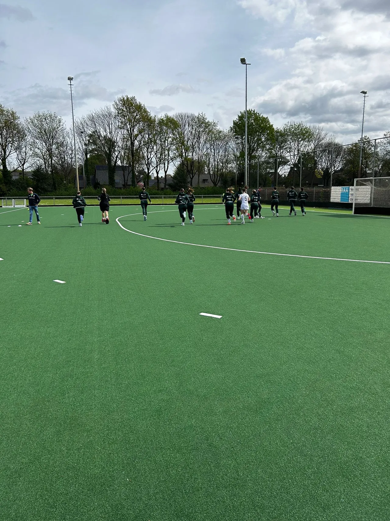 mhc wijchen vrouwen warming up april 2024