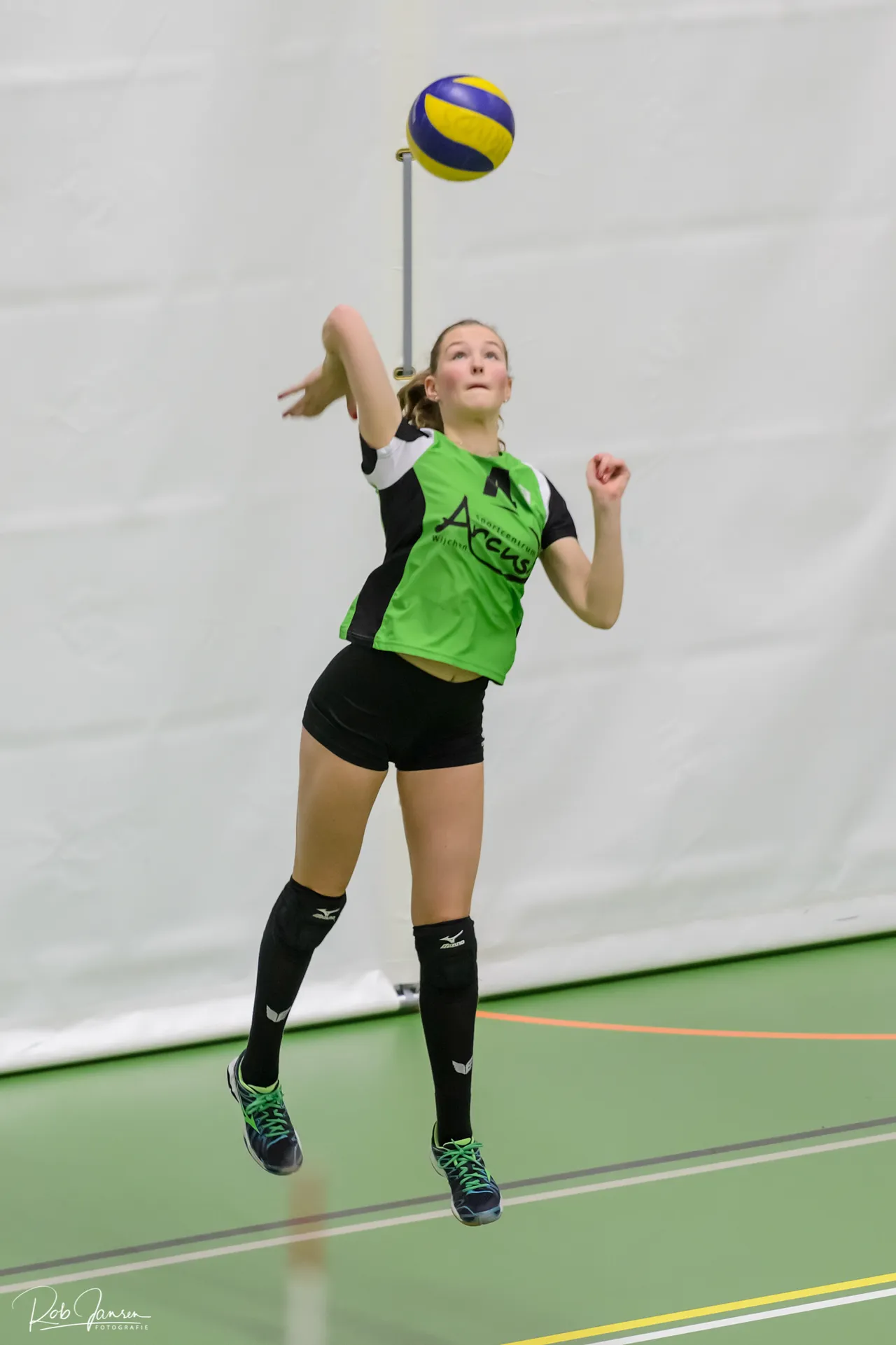 sophie posthumus slaat 1 van haar vele services