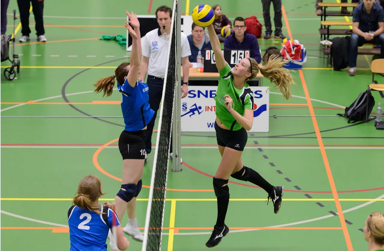 stefanie beekers scoort hier een van haar vele punten