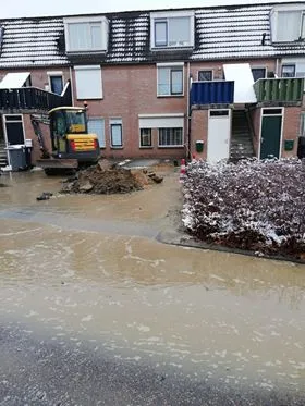 waterleiding gesprongen ververt
