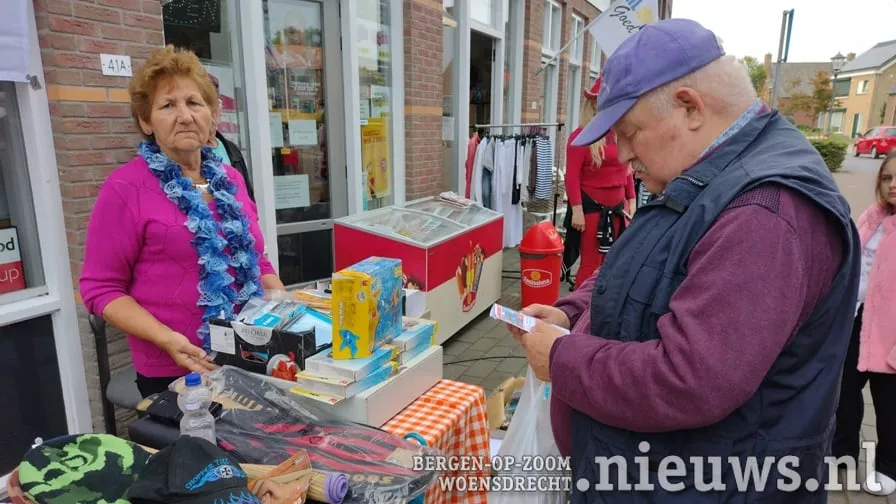 20210926 woe garage sale 005