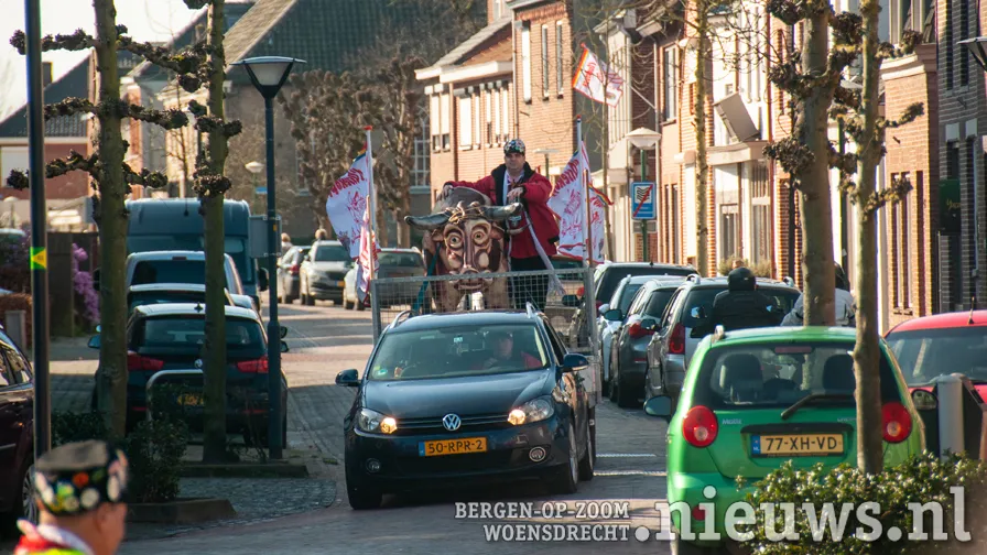 20220226 oss intocht 012