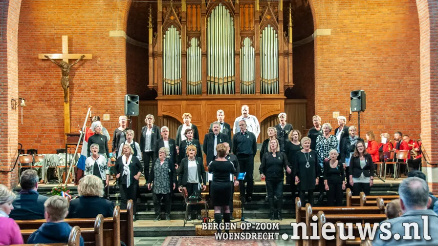 20220504 jkr put dodenherdenking 001