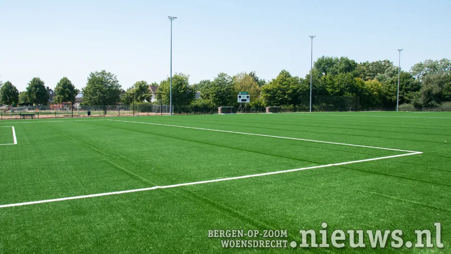 20220719 jkr woe kunstgras wvv 003