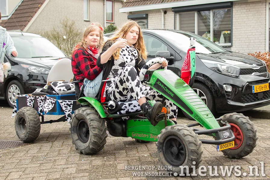 20230217 jkr woe optocht fortuna 053