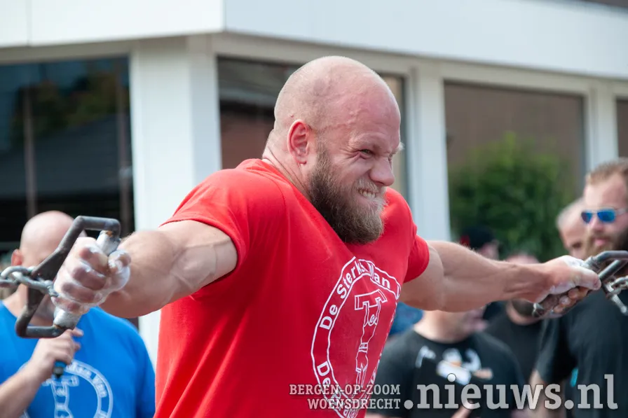 20230702 jkr oss sterkste man bw 010