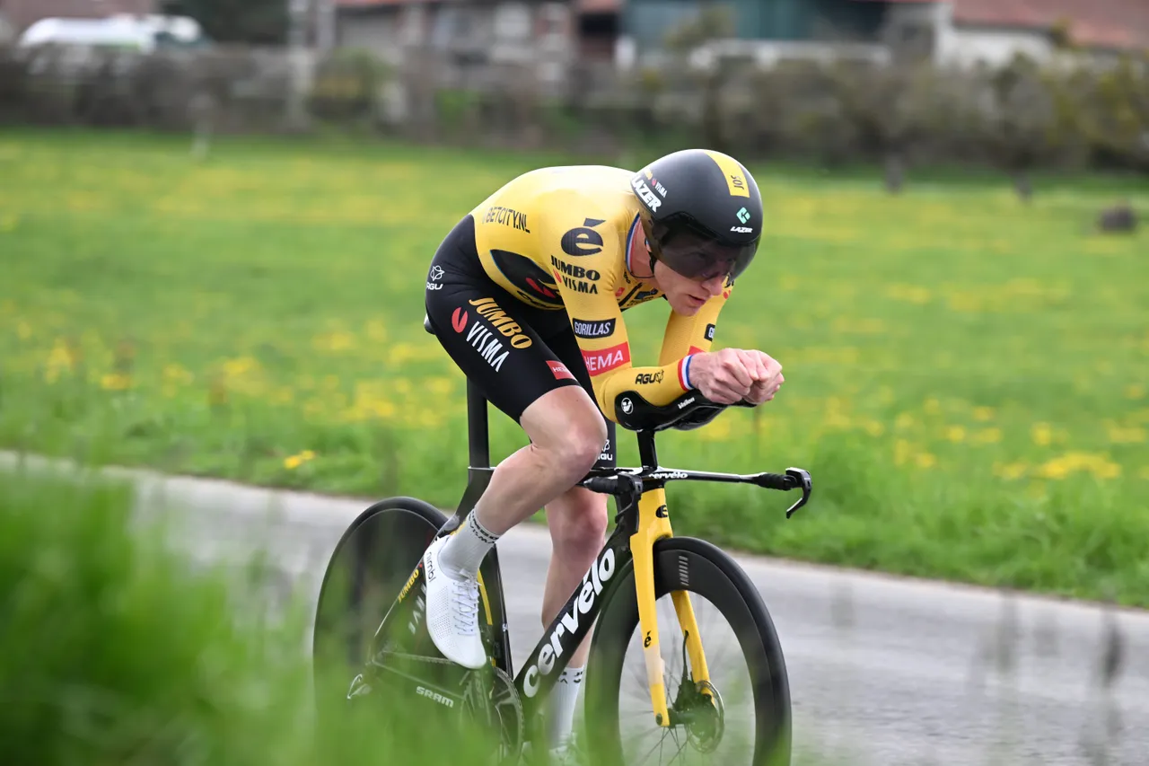 Van Emden missed the Giro due to COVID-19, but hit back hard on Wednesday!