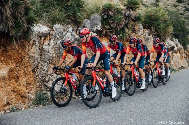 Team sky giro 2019 squad outlet