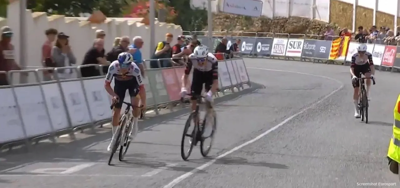 Van Gils outsprints both UAE Riders
