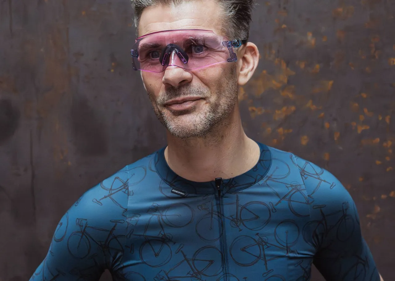 Performancewear_1800x1280