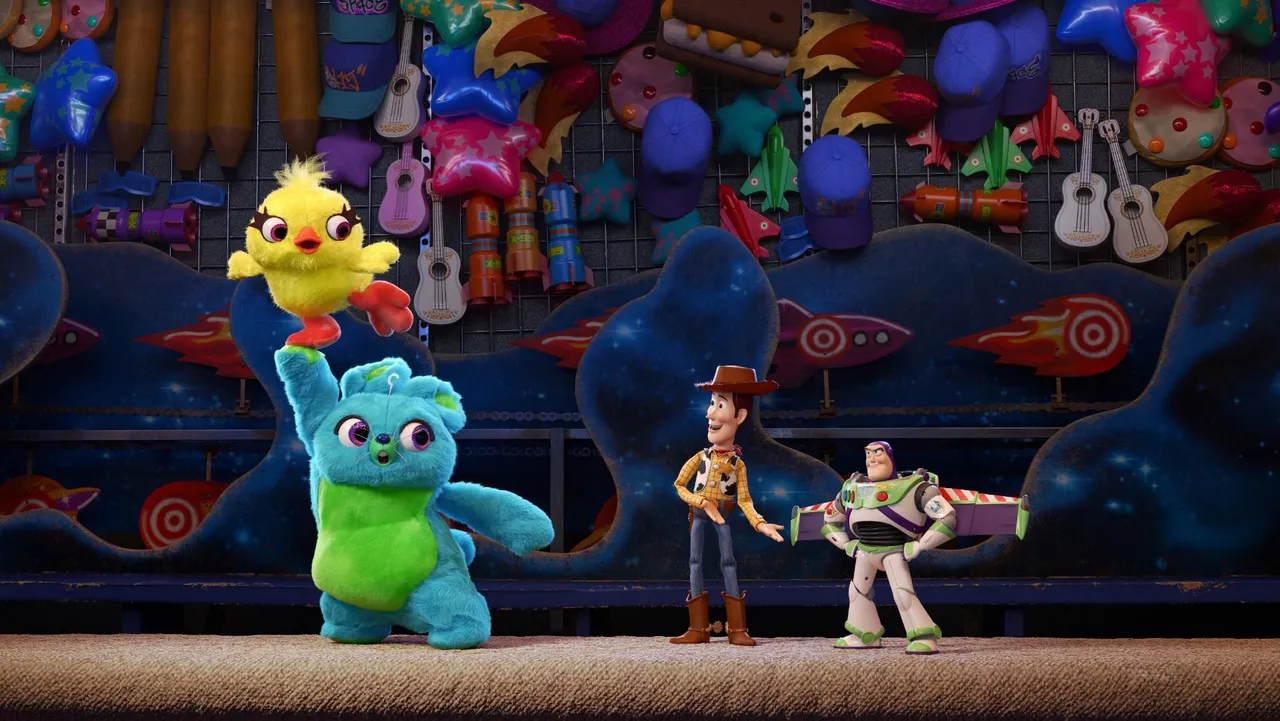 toy story 4 sneak peak laat reddingsmissie van bo peep en woody zien 147145