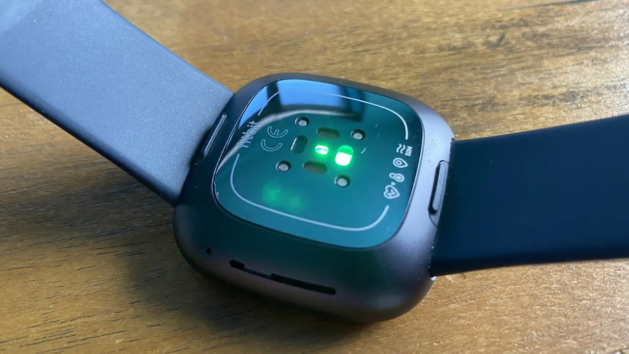fitbit sense 05052022 1f1651778145