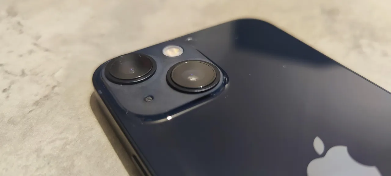 iphone 13 mini review 5f1635868861