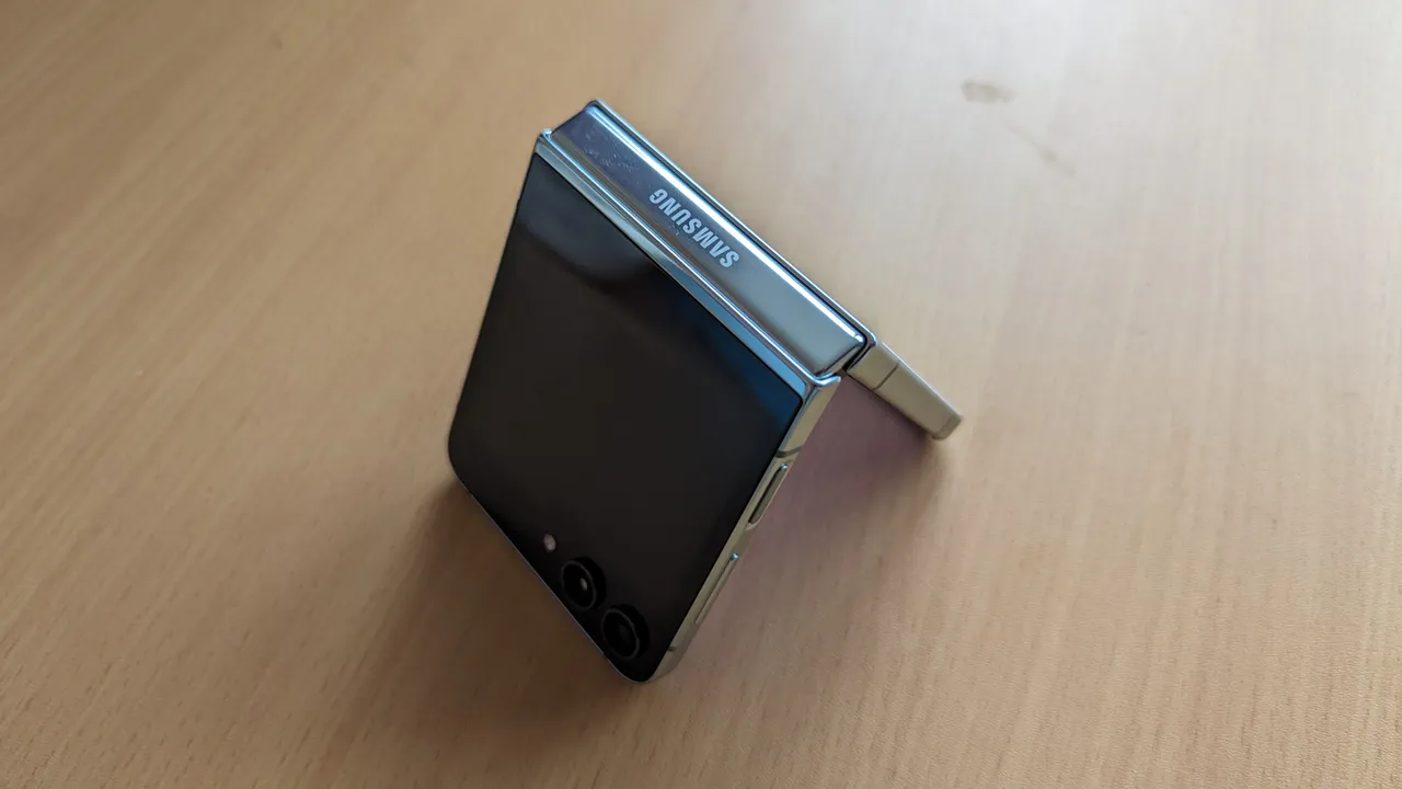samsung galaxy z flip 5 5f1698419728