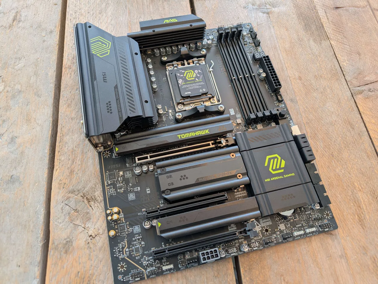 msi mag x870 tomahawk wifi