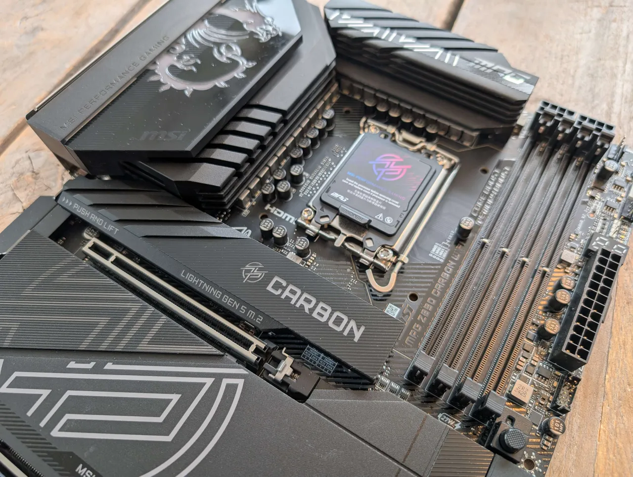 msi mpg z890 carbon wifi