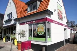 53 cafetaria family oostzaan 272x181