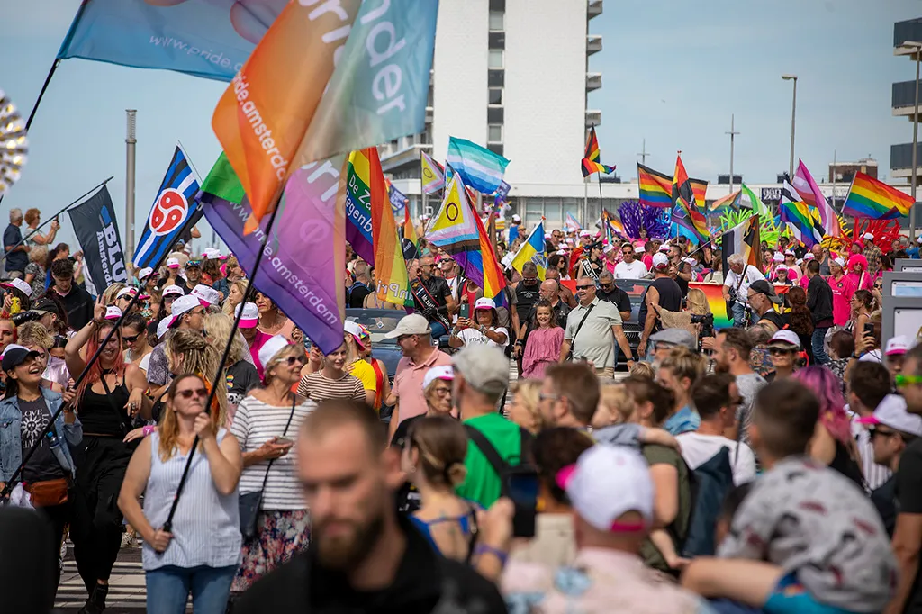 20220801 pride beach 06