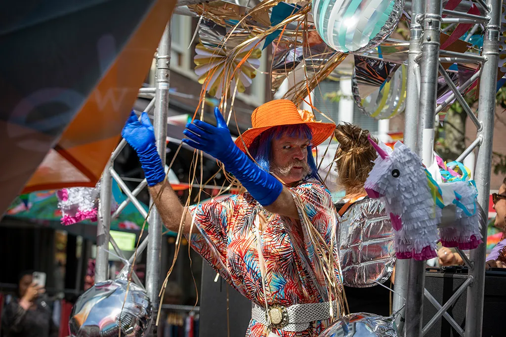 20220801 pride beach 12