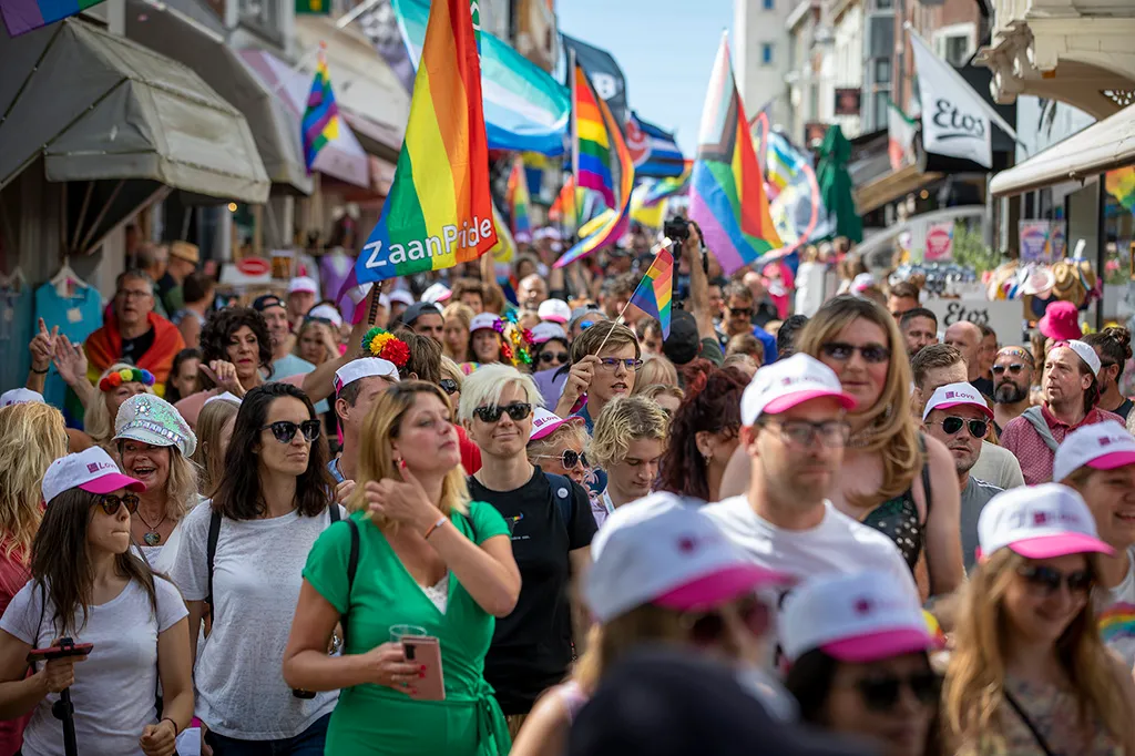 20220801 pride beach 14