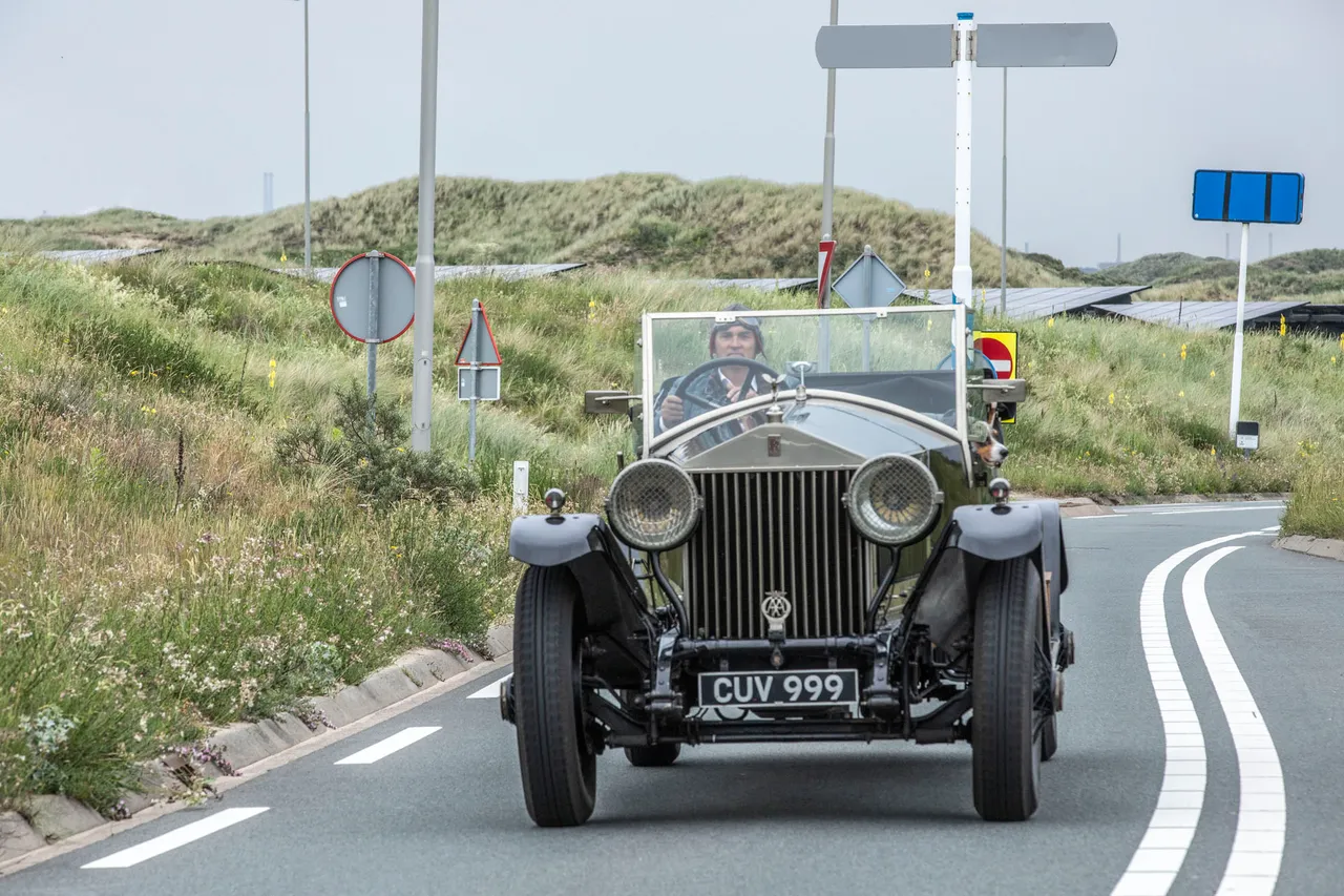 auto 4