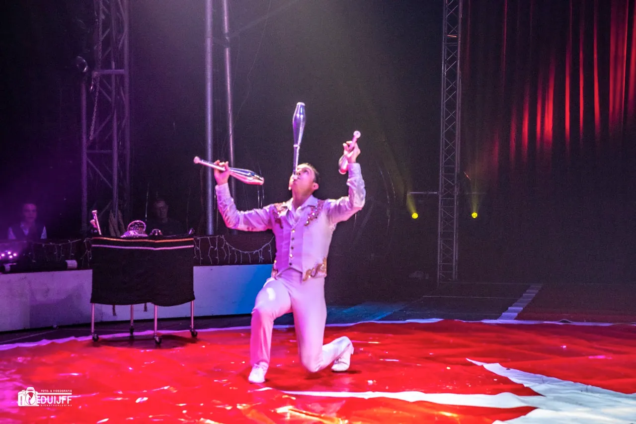 jongleur