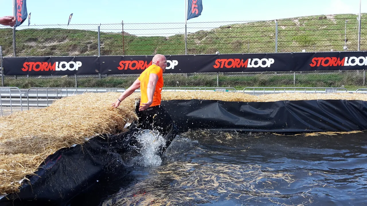 pepijn paap enkele tientallen meters voor de finish stormloop 2016 jaap koper
