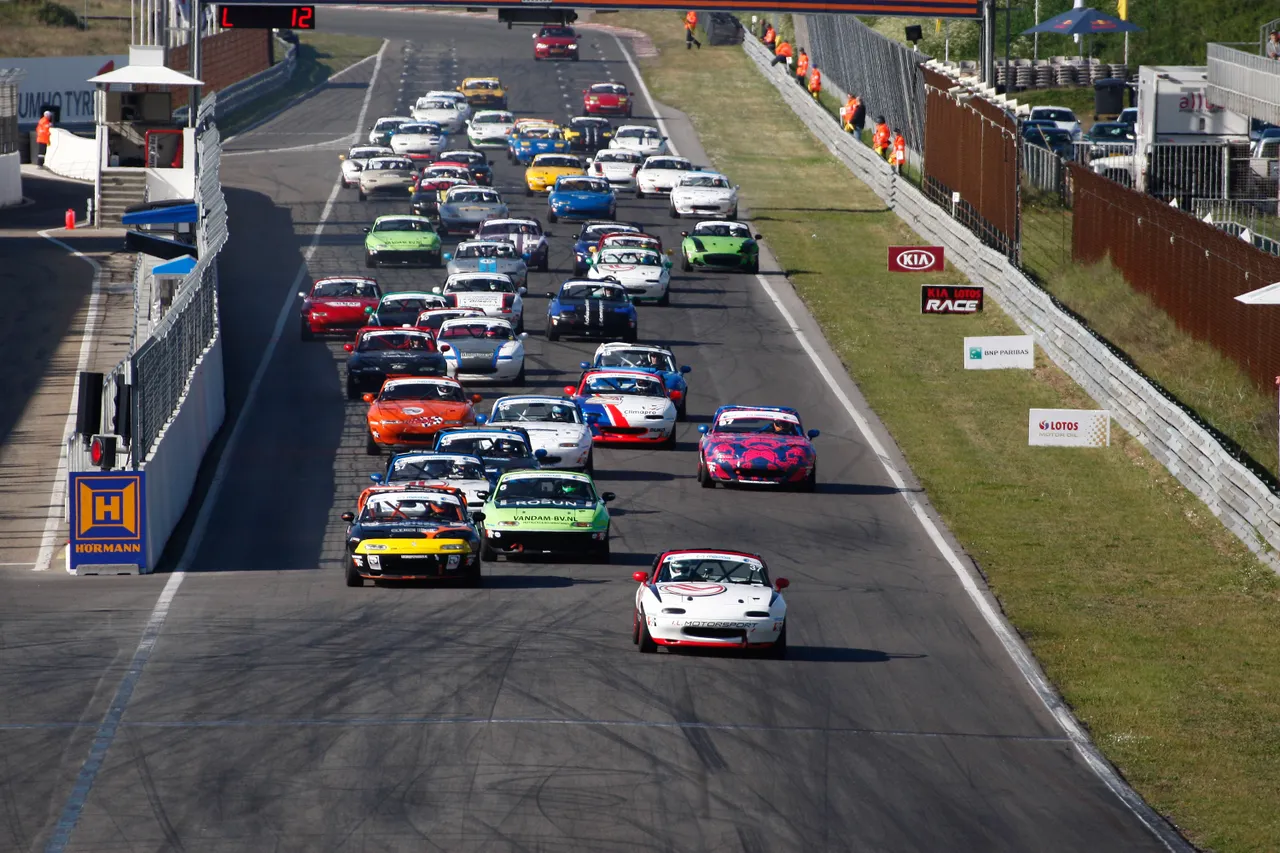 persbericht wek 2016 nieuwjaarsrace2016 essay4