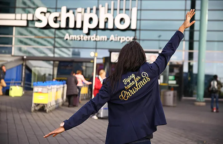 schiphol unicef banner