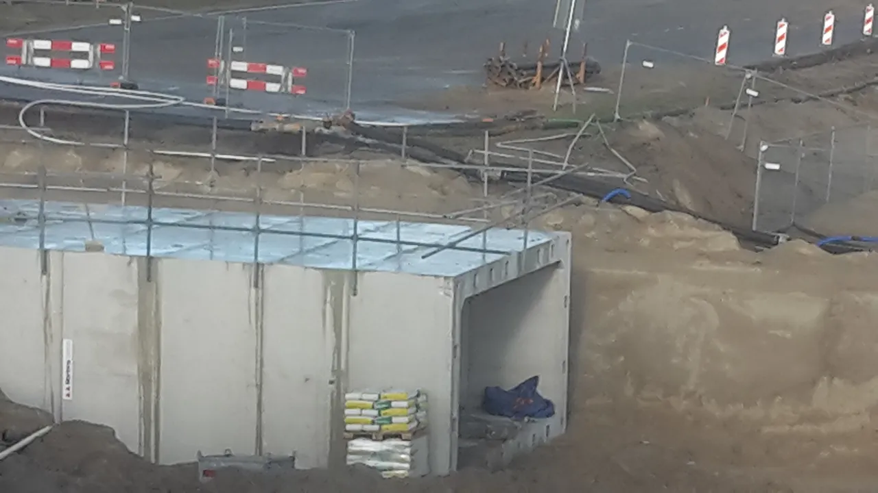 tunnel onder het einde van het rechte stuk 1 jaap koper