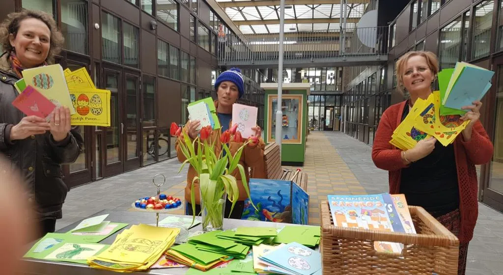 2 paaskaarten voor ouderen de vertegenwoordigers van piezo palet welzijn en welthuis de morgenster