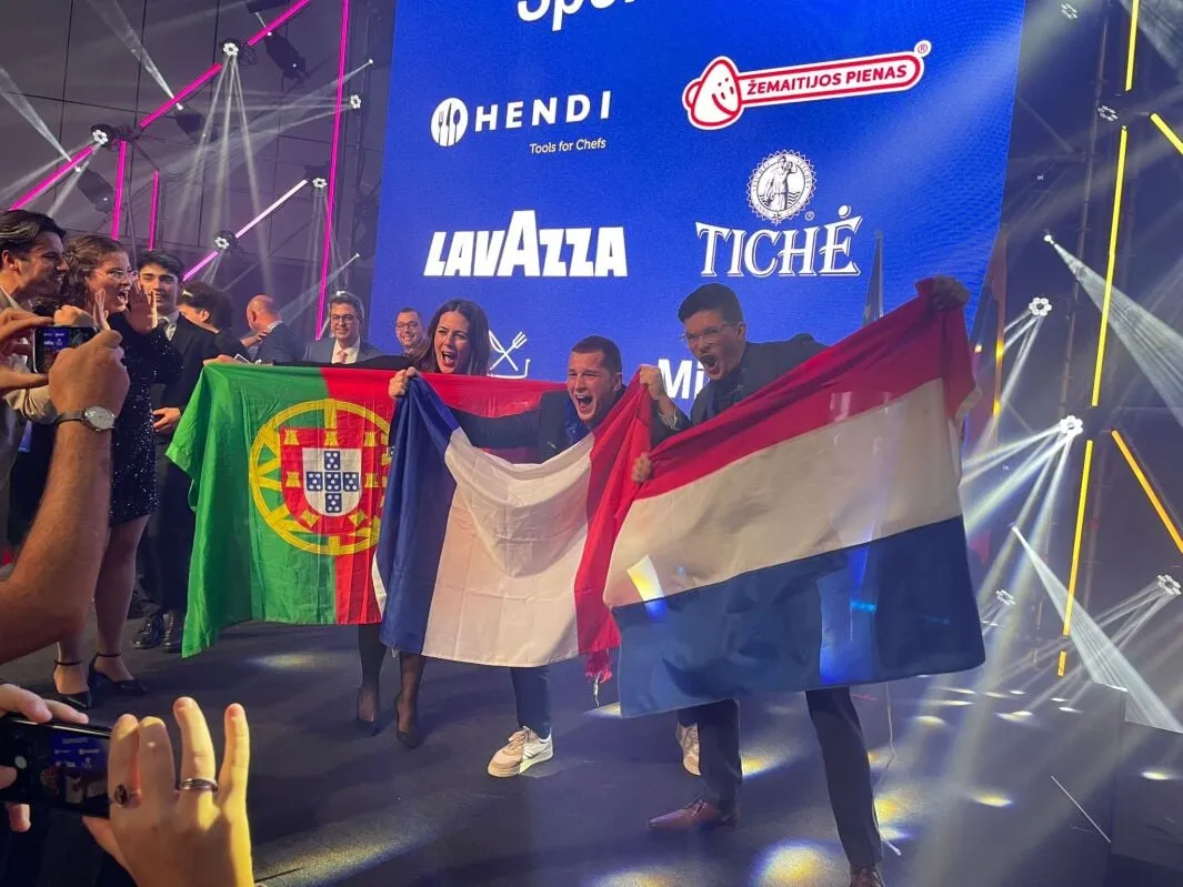 lars elsenbroek met franse en portugese teamgenoten