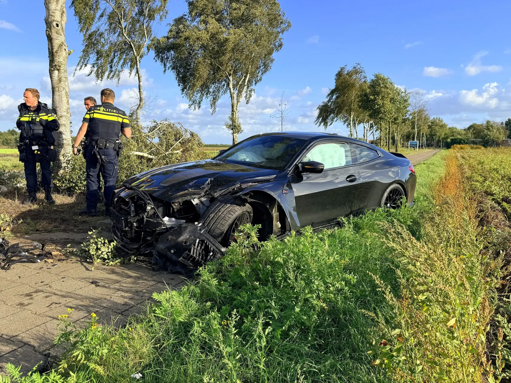 bmw m4 crasht uden1 scaled