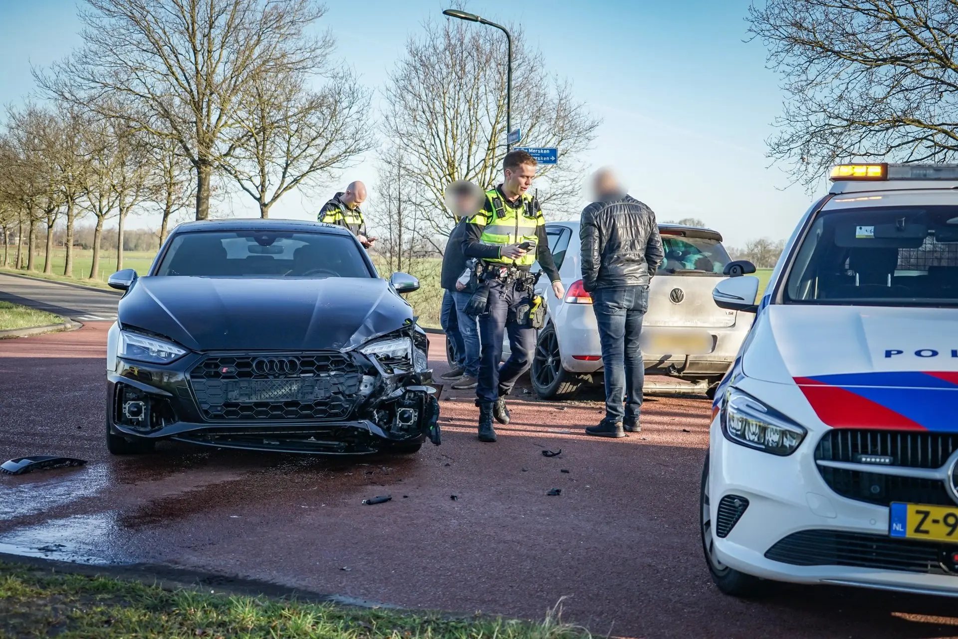 forse schade bij botsing op kruising in ureterp 10