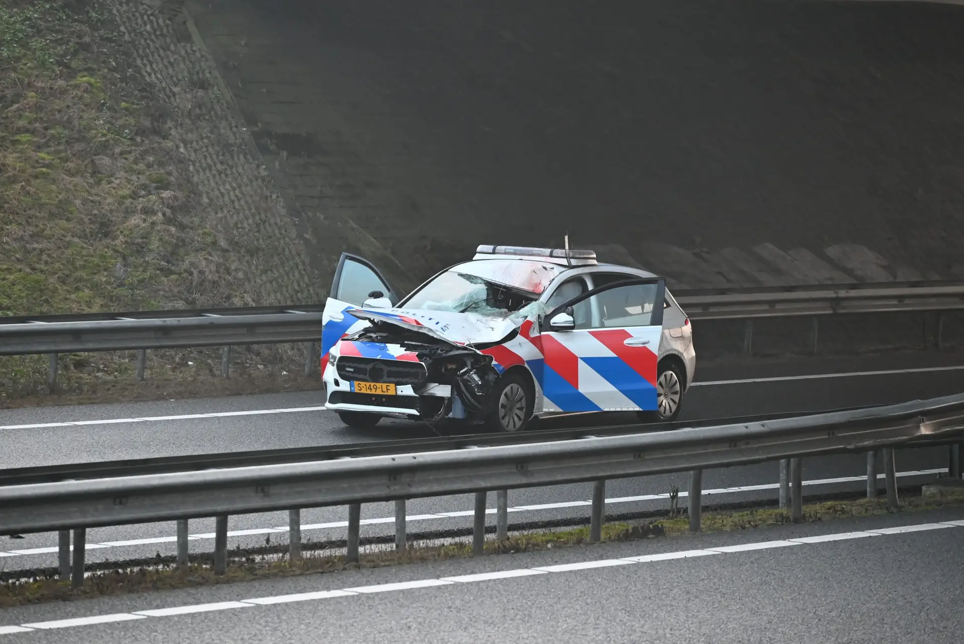 ongeluk politieauto leeuwarden2 scaled