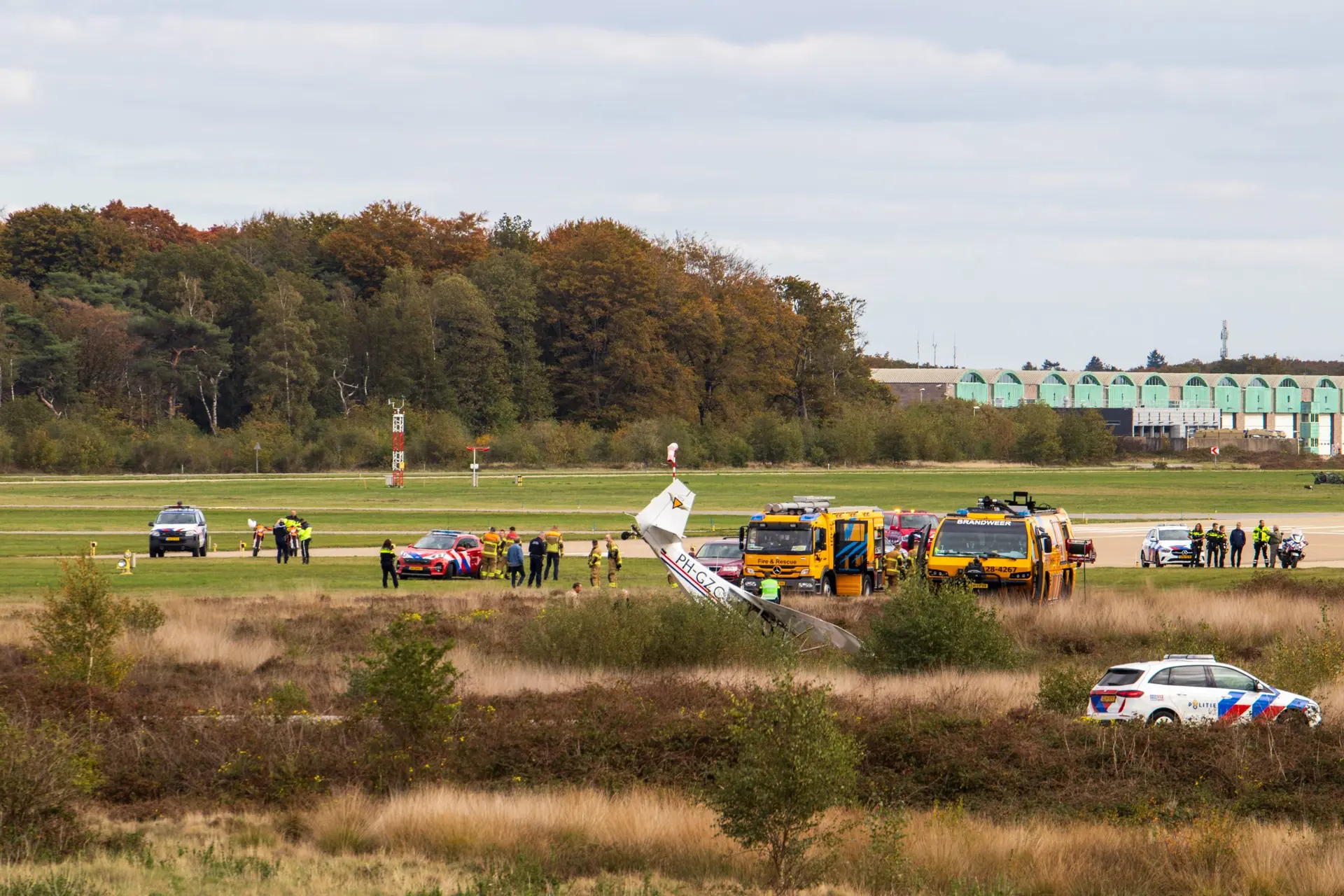 vliegtuig op de kop bij landing scaled