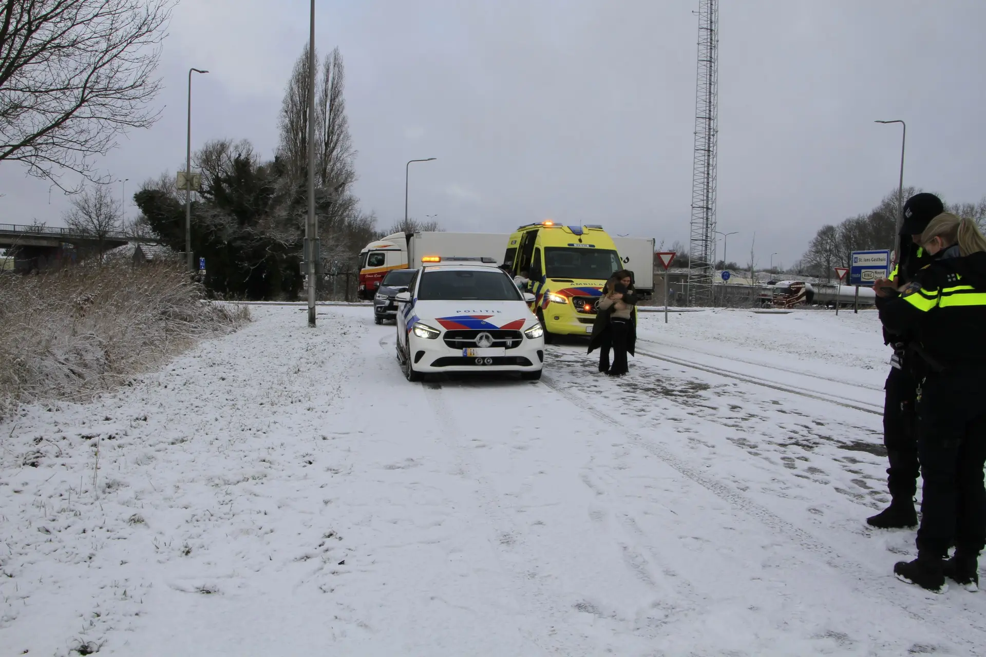 vrachtwagen botst op auto weert2 scaled