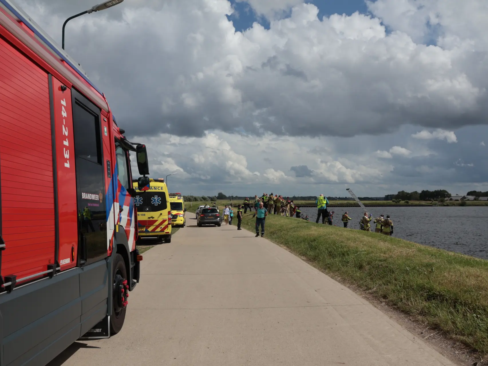 Persoon ter water Baarn
