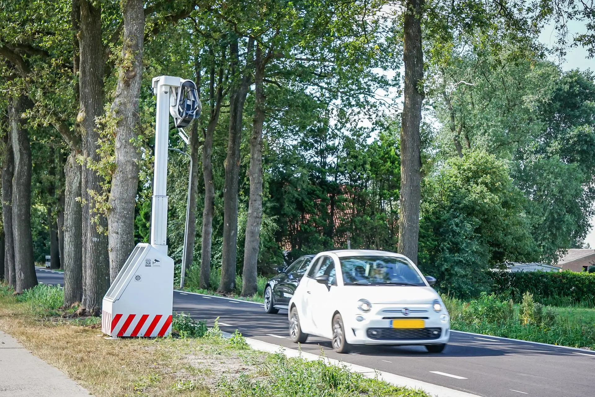 Flitspaal_na_nog_geen_24_uur_opgeblazen_in_Hollandscheveld._2 kopie