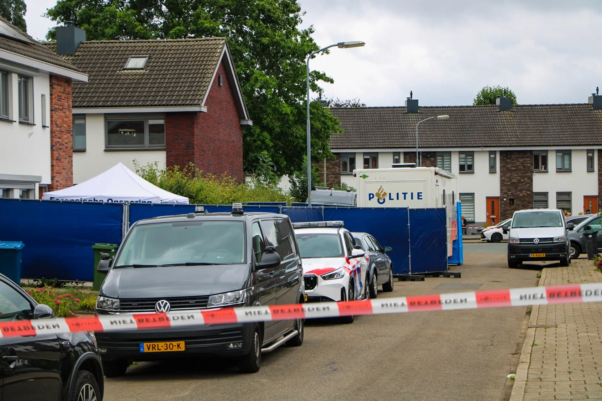 Jongen overleden eerbeek moeder aangehouden