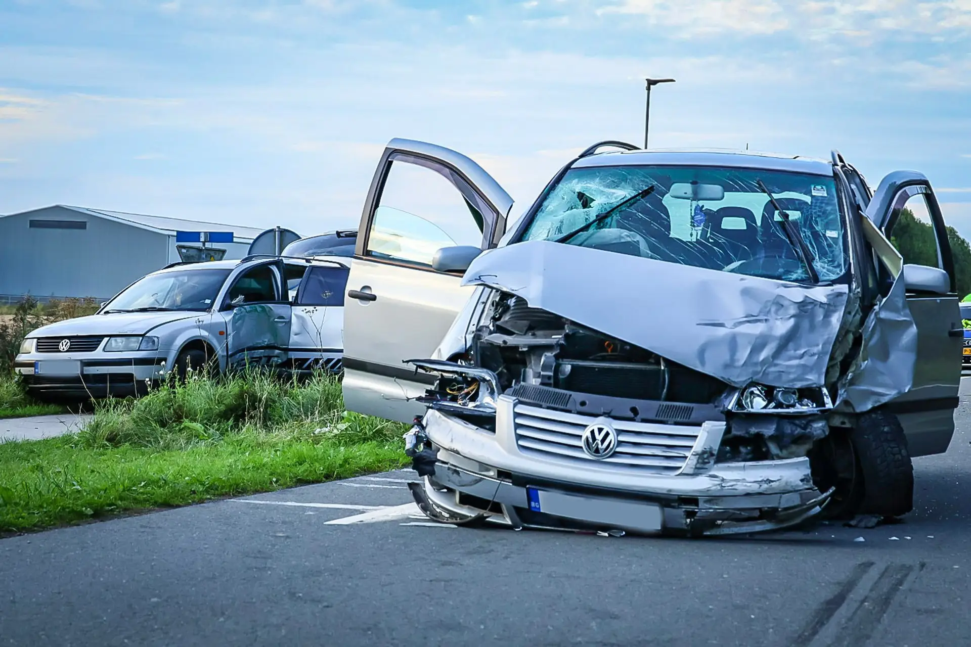 Zwaar_ongeval_op_Jufvrouwenweg__meerdere_gewonden,_één_slachtoffer_gereanimeerd_6 kopie
