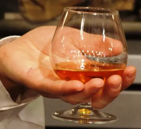 alytausgidas martell in brandy snifter1