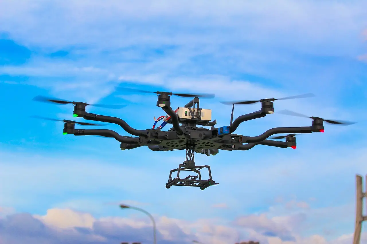 drone 7376208 1280