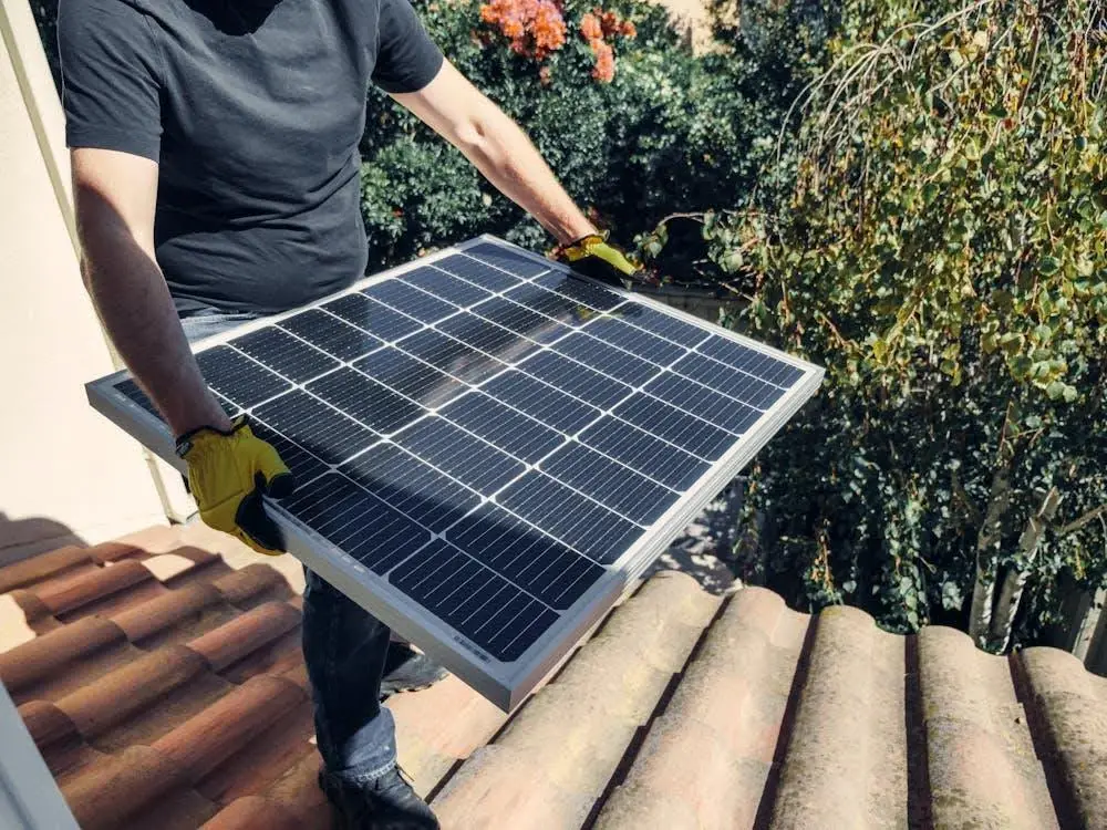 kodel kai kurie zmones neskuba naudotis apva parama saules elektrinems