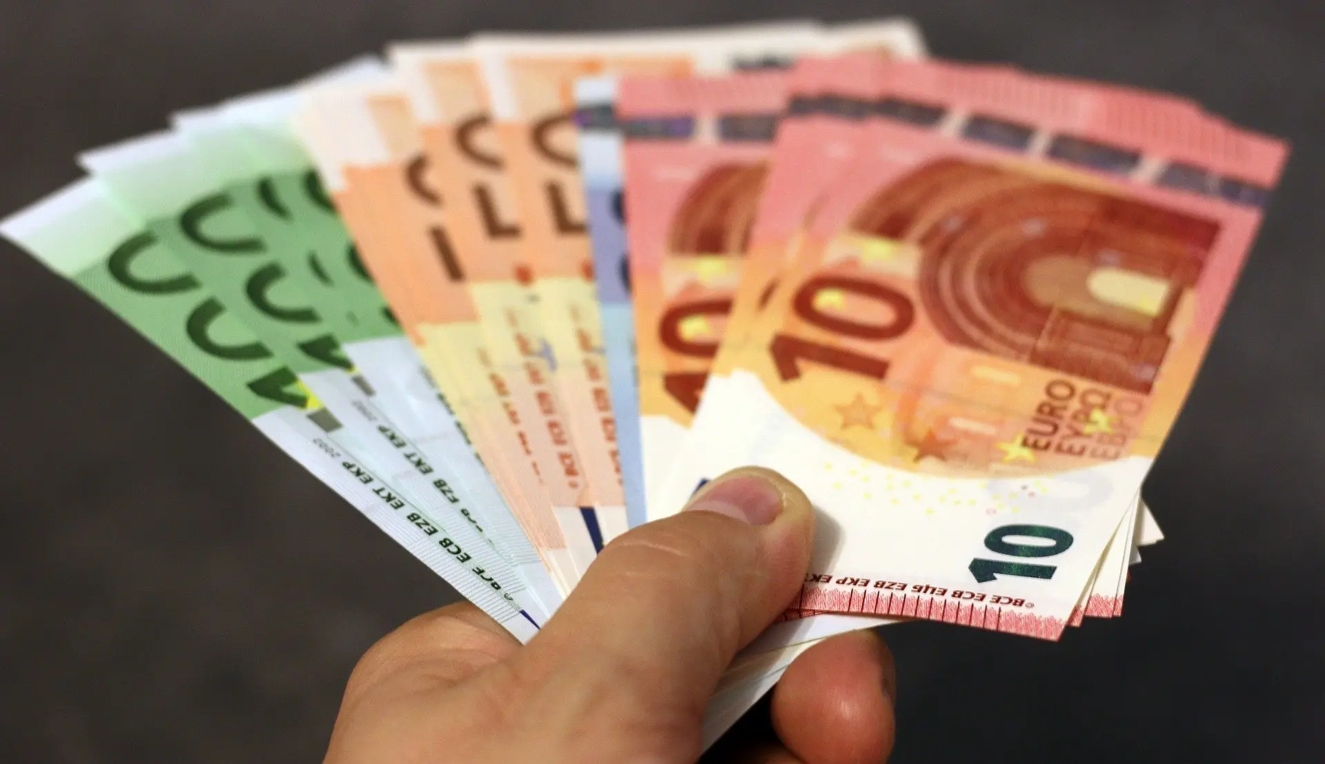 money gf2d2c9012 1920