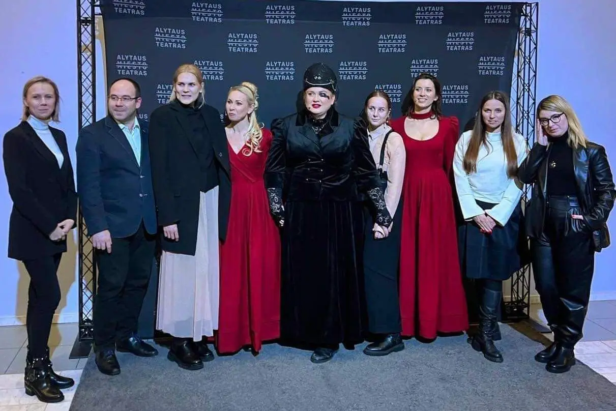 teatru draugyste1