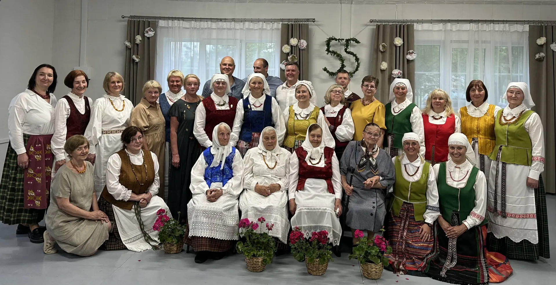 ziuru ansambliui 55 visi