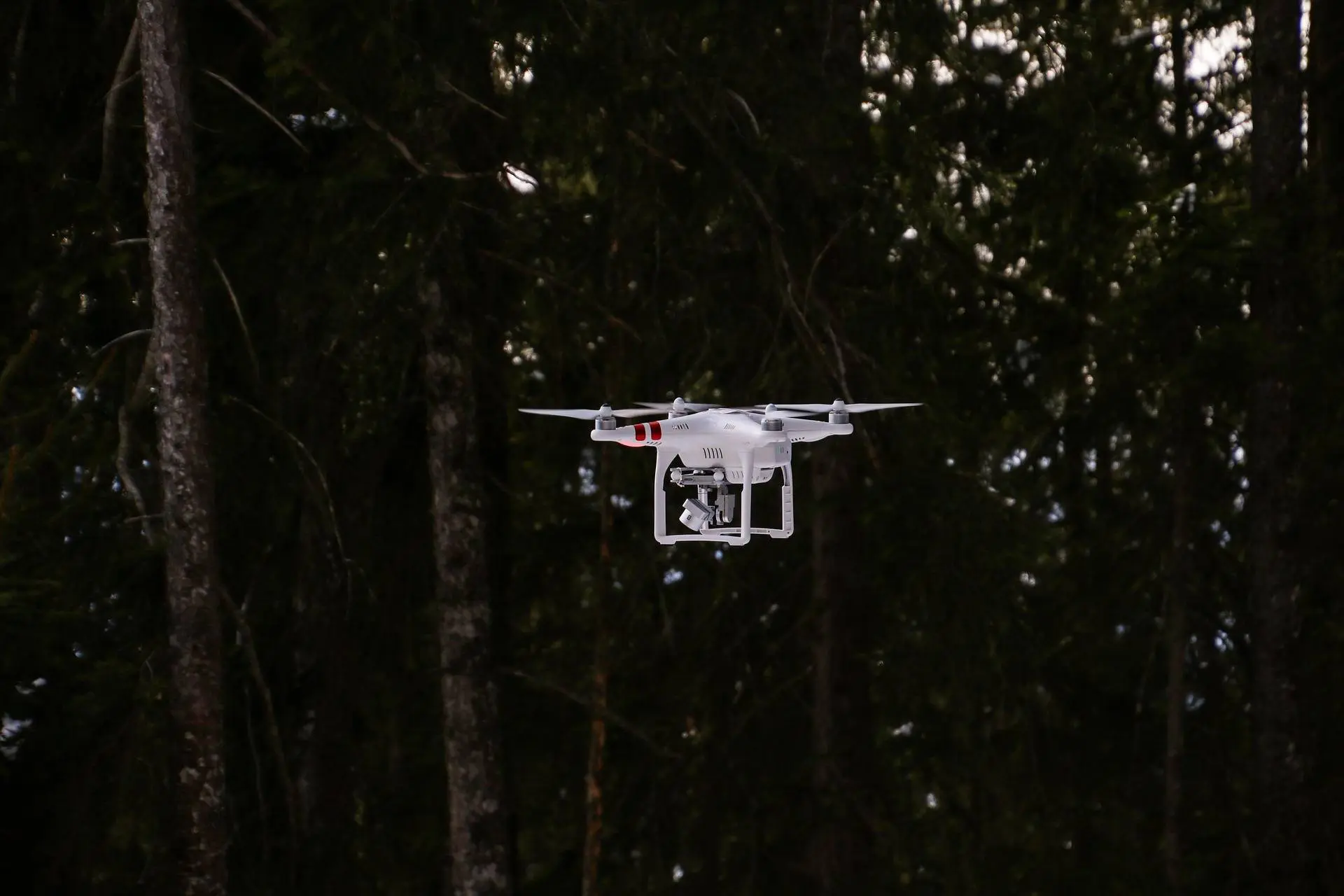 drone-2066933_1920